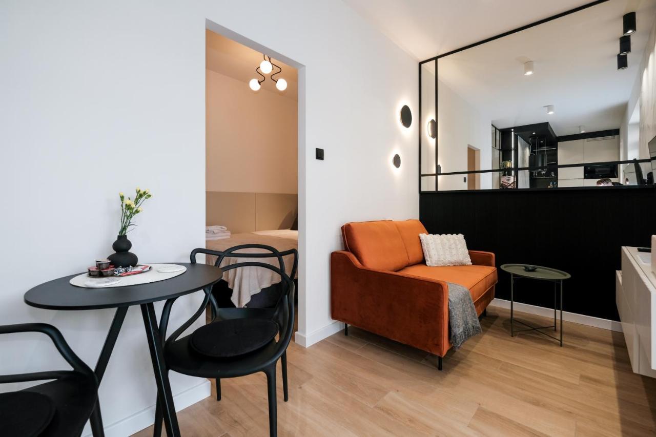 City Mood Apartamenty Lodz Fabryczna 450M Wszystko Nowe Ngoại thất bức ảnh